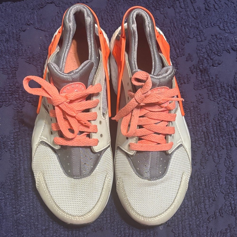 Nike Women's Sneakers in Gray and Orange